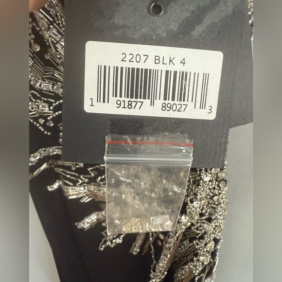 IEENA for Mac Duggal One shoulder long embellished dress size 4 - Picture 4 of 9